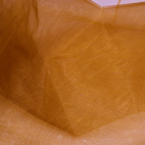 Organza hnedá (farba skresľuje)