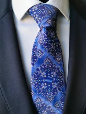 Kráľovská modrá hodvábna kravata s tmavomodrým vzorom v darčekovom balení