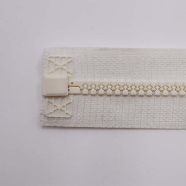 Zips kosticový ecrú deliteľný 5mm, dĺžka 75cm