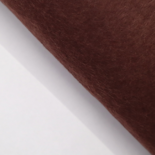 Filc tvrdší hnedá 85cm 1-1,5mm