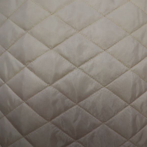 Podšívka prešiv krémová