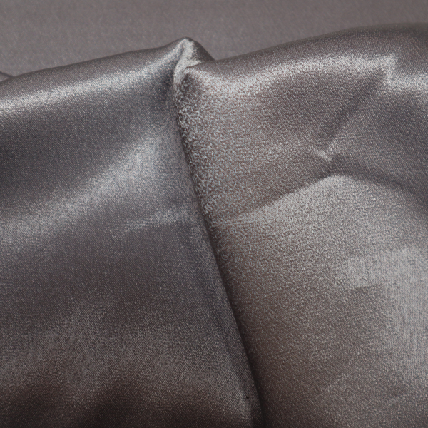 Satén viskózový strieborný SD017