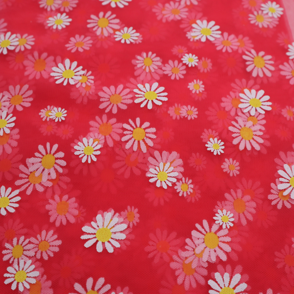 Tyl margatrétky červený