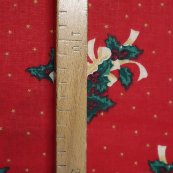 Vianočná bavlnená látka 140cm cezmína na červenej