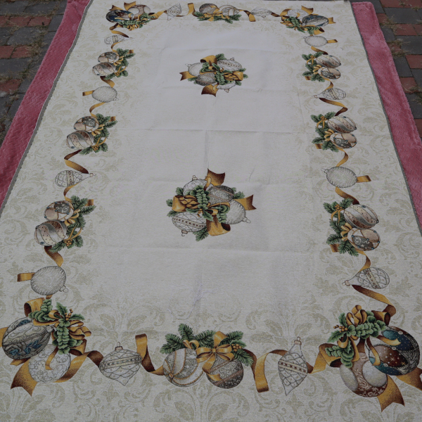 Gobelín panel s lurexom - obrus zlaté gule 140x230cm