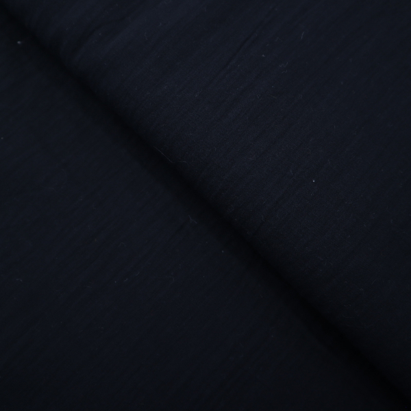 Viskóza čierna jemne krepovitá