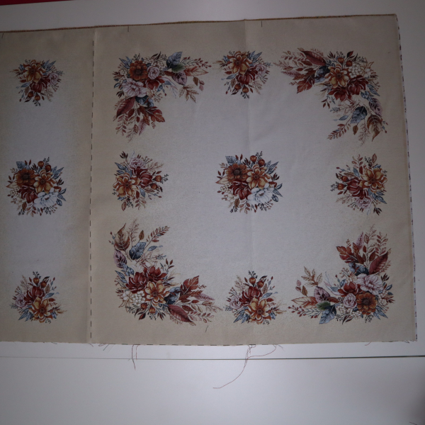 Semišový gobelín panel - obrus a štóla kvety 100x140cm