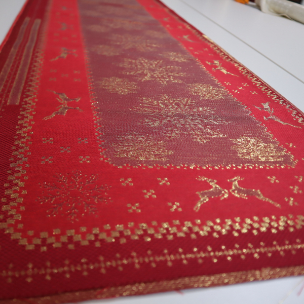 Jacquard panel na štólu - červeno/zlatý sob s lurexom 46x100cm