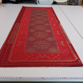 Jacquard panel na štólu - červeno/zlatý sob s lurexom 40x140cm