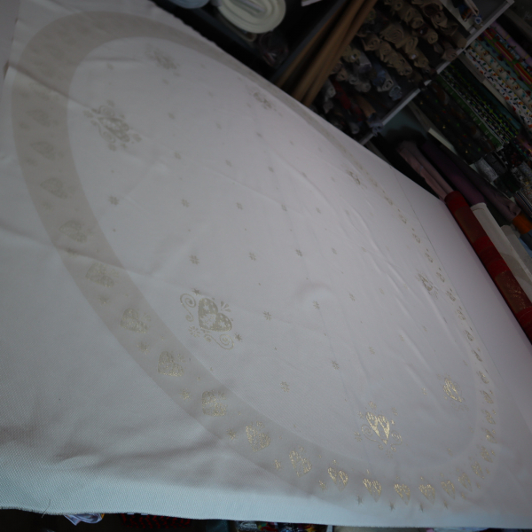 Jacquard panel kruhový obrus/sukňu - zlaté srdiečka s lurexom Ø180cm