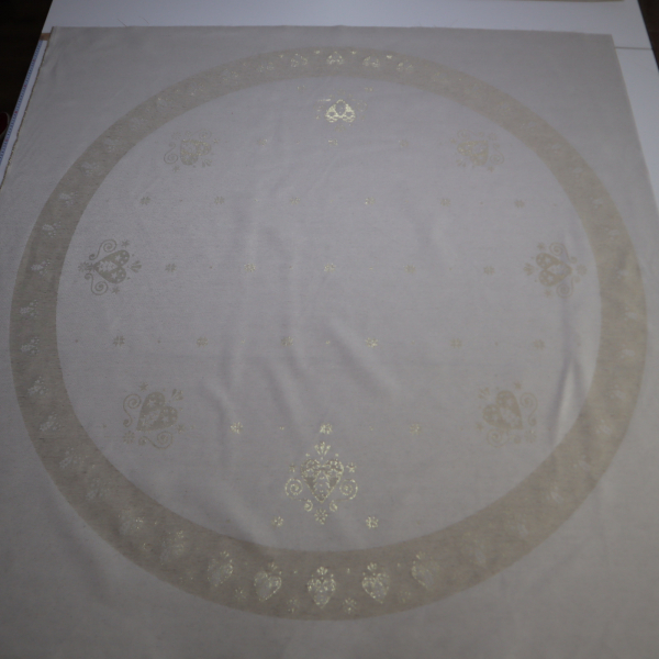Jacquard panel kruhový obrus/sukňu - prírodno/zlaté srdiečka s lurexom Ø160cm