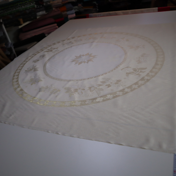 Jacquard panel kruhový obrus/sukňu - zlatá hviezda s lurexom Ø180cm