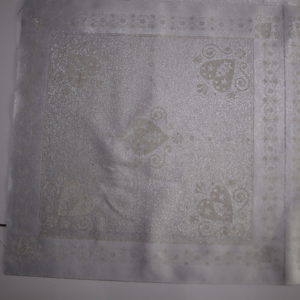 Jacquard panel obrus+2x vankúš - prírodno/strieborné srdiečka s lurexom 105x105 + 2x 53x53cm