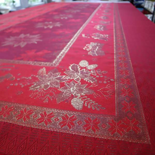 Jacquard panel na obrus - červeno/zlatá hviezda s lurexom 180x380cm
