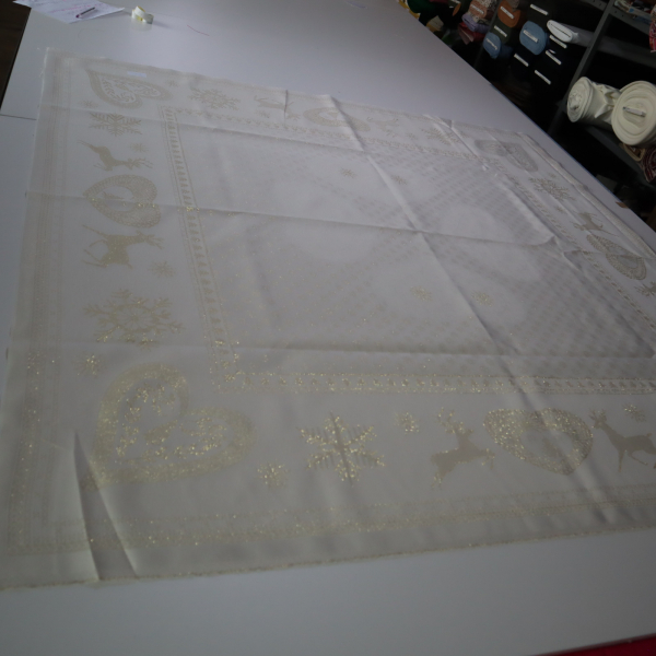 Jacquard panel obrus - zlatý jelenček s lurexom 160x160cm