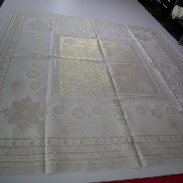 Jacquard panel obrus - zlatý luskáčik s lurexom 160x160cm