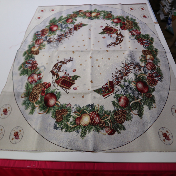 Gobelín panel - vianočný obrus Santa oválny Ø110x160cm