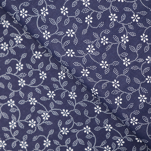Bavlnená látka folk kvietky na tmavomodrej
