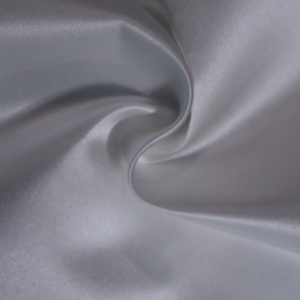 Satén svadobný ecru