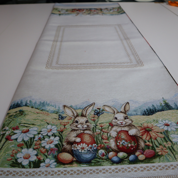 Veľkonočný gobelín panel - králičky na lúke 45x140cm