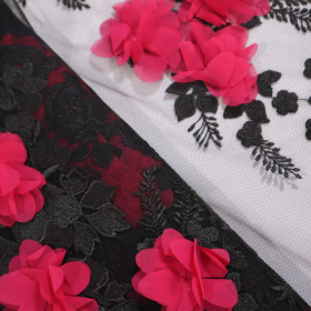 Krajka jemne elastická čierna s kvietkami